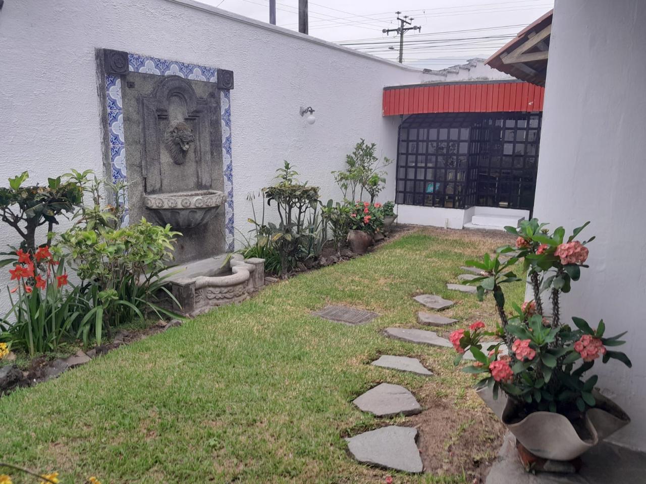 Venta casa en Jardines de la Libertad Merliot